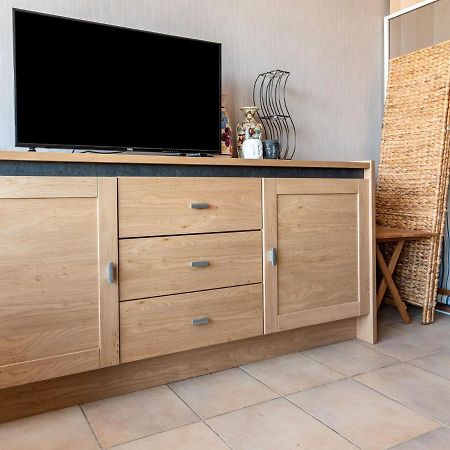 Contemporary Apartment In Oostende With Balcony Экстерьер фото